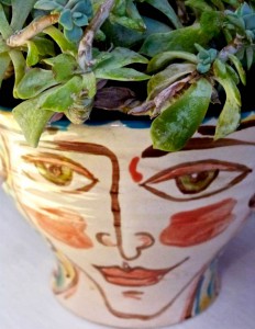 flowerpot with face        